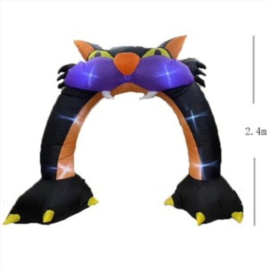 weay1425092240-arco-halloween-hinch